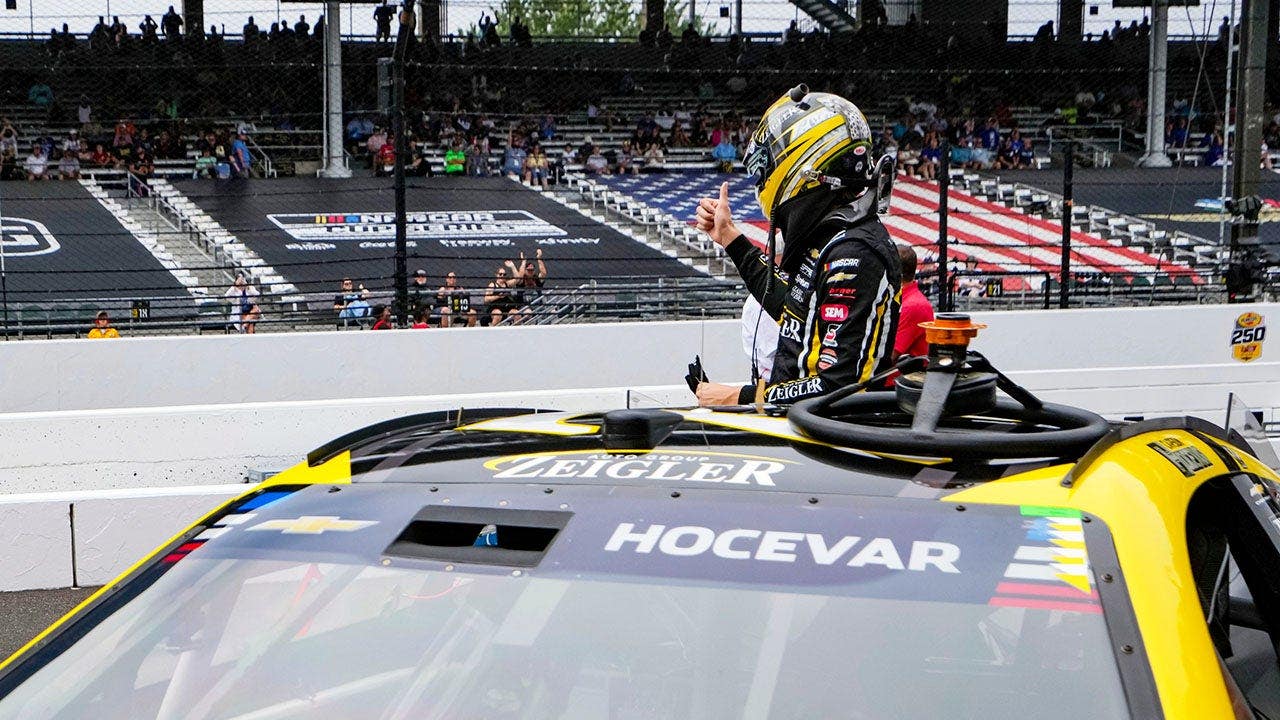 NASCAR race looks pathetic with empty seats, driver gives the finger & the most embarrassing command ever?