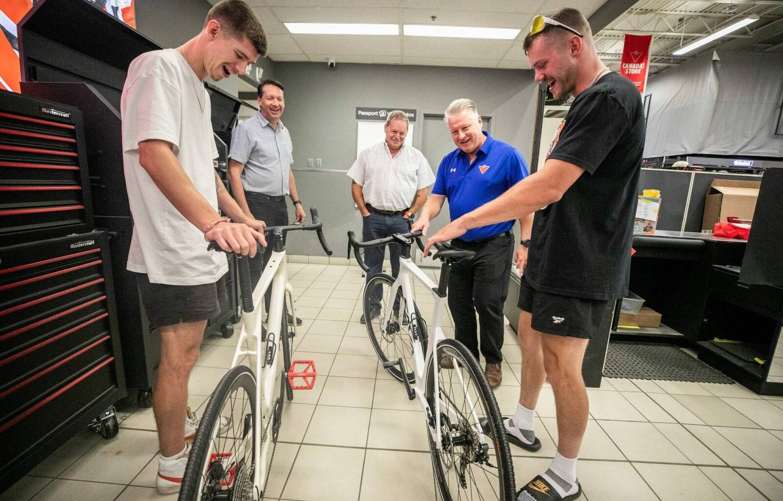 Cyclists shown Winnipeg’s warmer side – Winnipeg Free Press
