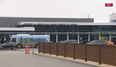 Toronto mayor wants lands back that were expropriated for Billy Bishop expansion
