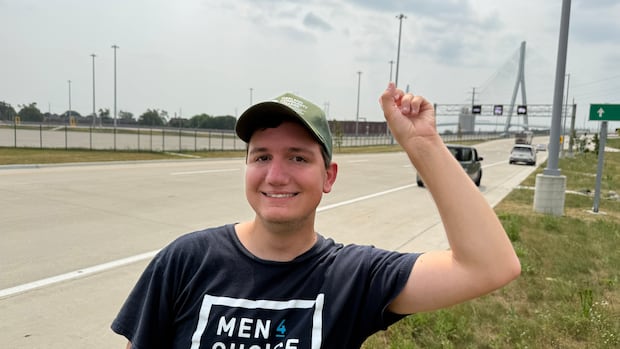 7,500 vehicles crossed the Gordie Howe International Bridge on Day 1; here are some reactions