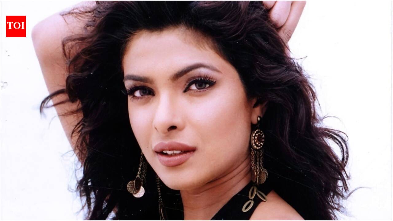 Rekha: Suneel Darshan recalls Priyanka Chopra's nose issue and her resemblance to Rekha during their first meeting: 'Without makeup, Rekha ji also looked similar' | Hindi Movie News