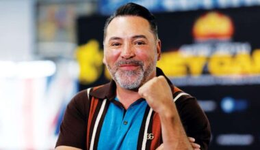Oscar De La Hoya names the next great Mexican American superstar: “He’s the one”