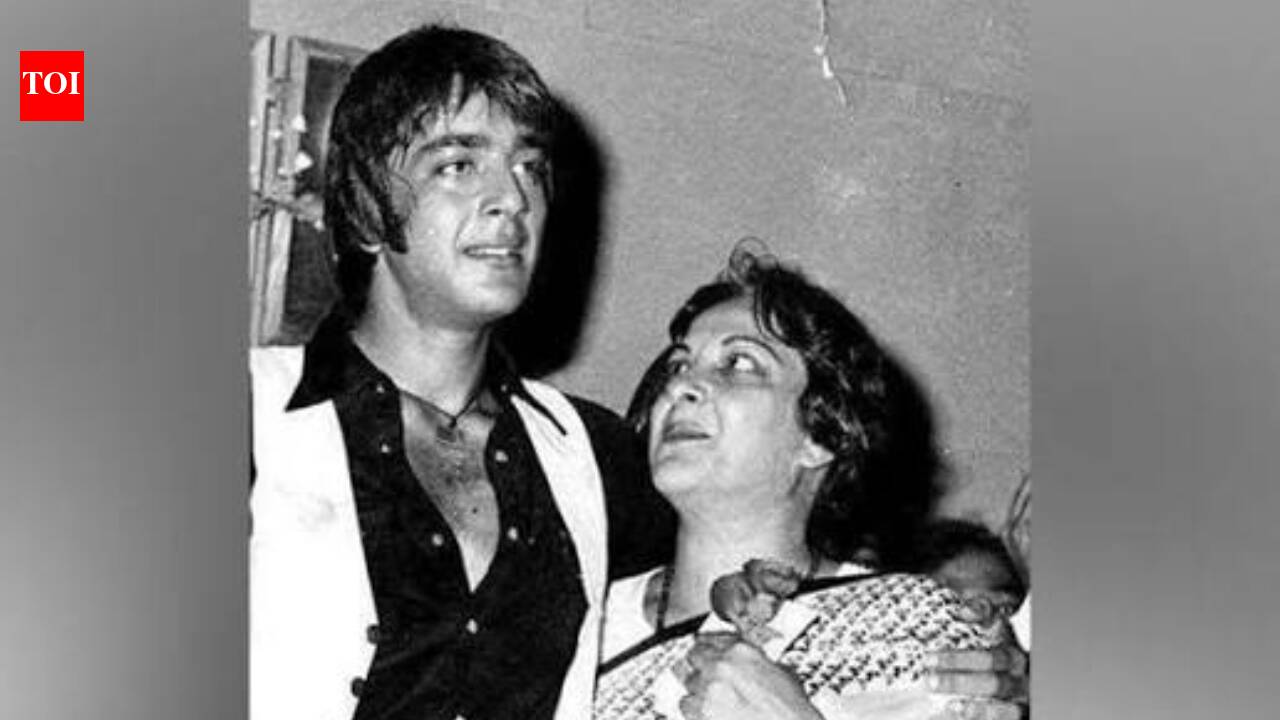 Sanjay Dutt's mother Nargis was in Coma and Sunil Dutt sent him to complete his debut film, the actor recalls traumatic time during his mother's final days: 'I was 19-20 years, just couldn't understand it' |