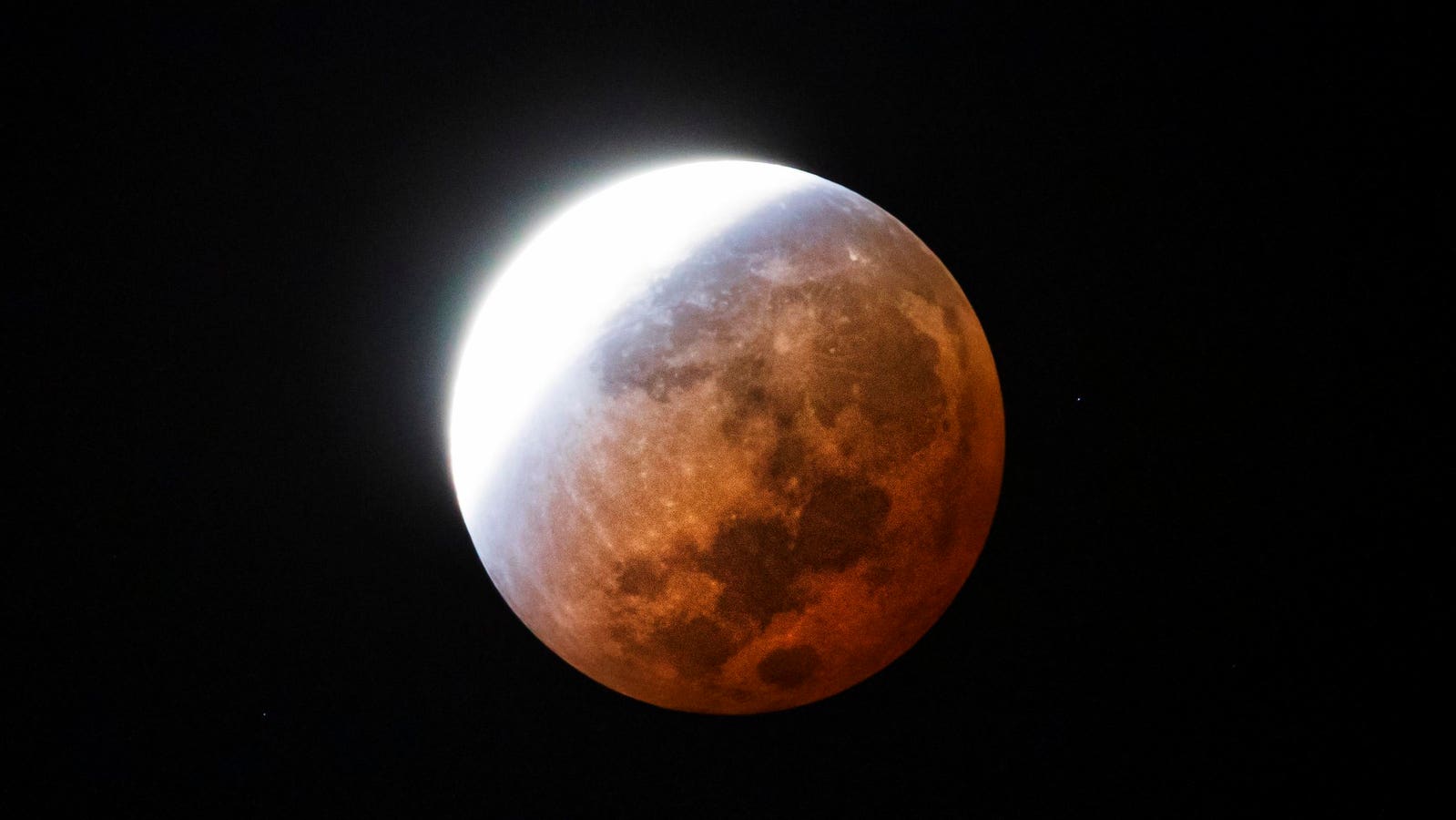 When Is The Next Full Moon? North America To See A 96% ‘Blood Moon’