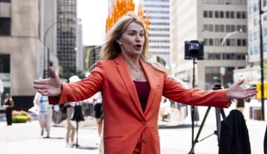 Olympic great Comaneci returns to Montreal, where her perfect 10 changed gymnastics | NanaimoNewsNOW
