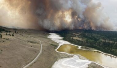 Evacuation orders expanded around Clinton as over 100 B.C. wildfires continue to burn