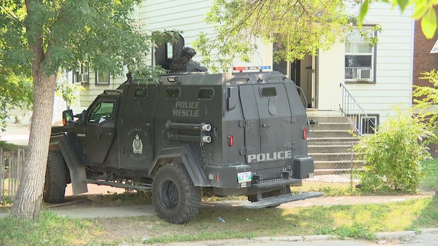 7 charged after drugs, weapons seized from West Broadway home: Winnipeg police