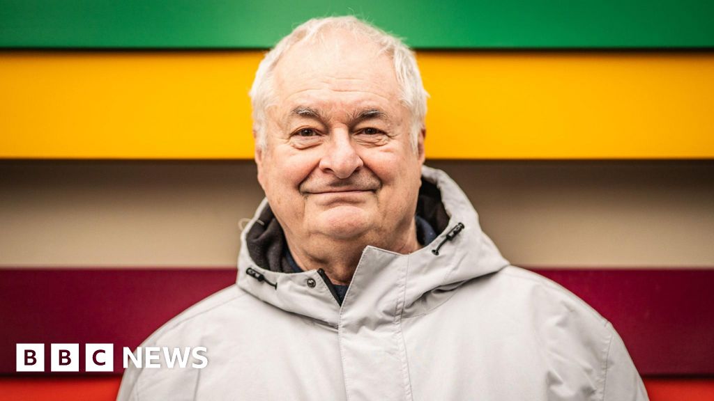 BBC radio DJ Paul Gambaccini diagnosed with Alzheimer's - BBC