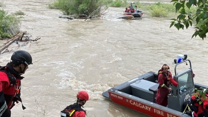 Two youths, adult rescued from Bow River near Edworthy Park