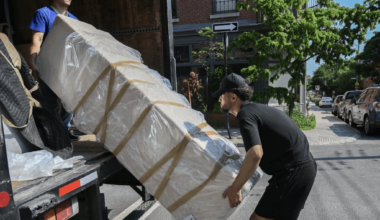 Heat wave adds challenge to Quebec's unofficial annual moving day