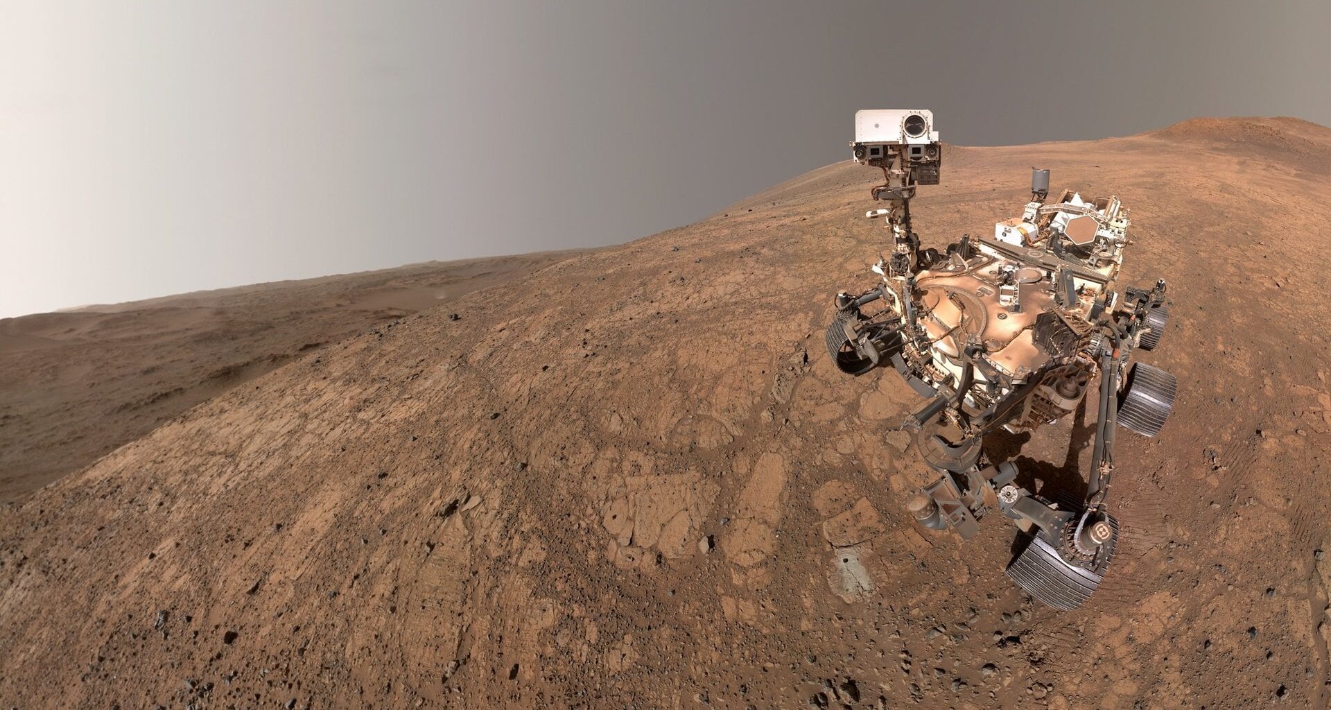 NASA’s Perseverance took this selfie at “Witch Hazel Hill” on Jezero Crater’s rim on May 10th, 2025. Credit: NASA/JPL-Caltech/MSSS