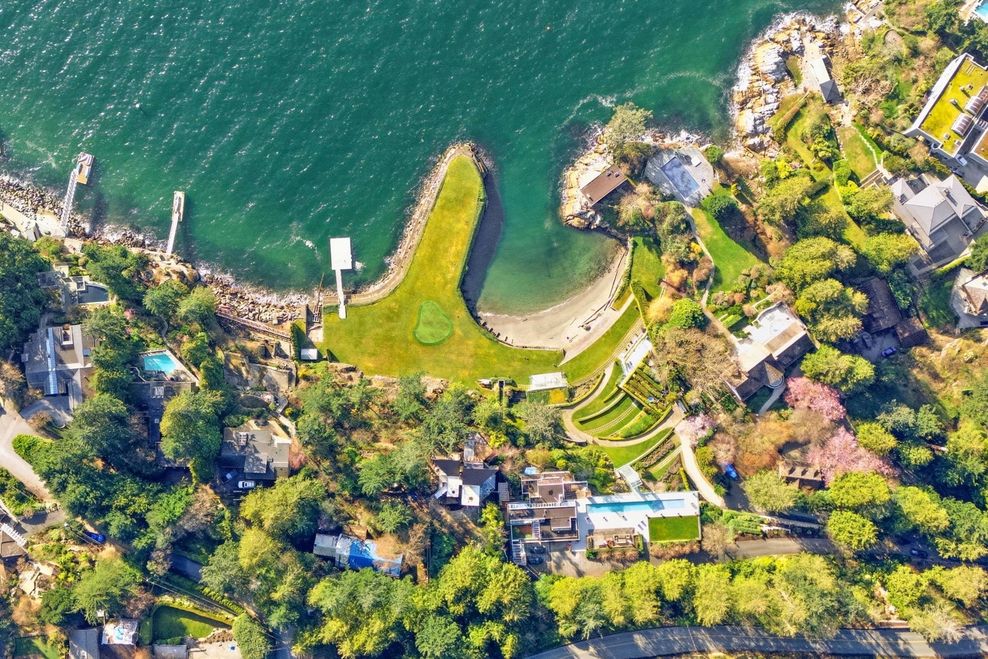 west vancouver property