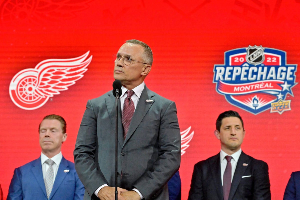 What’s the deal with NHL GM geniuses who fall flat after switching teams?