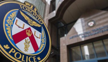 Police search for teenager in Toronto armed with knife after assault