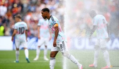 More water, less flow? Hydration breaks fuel debate as game rhythm put to the test