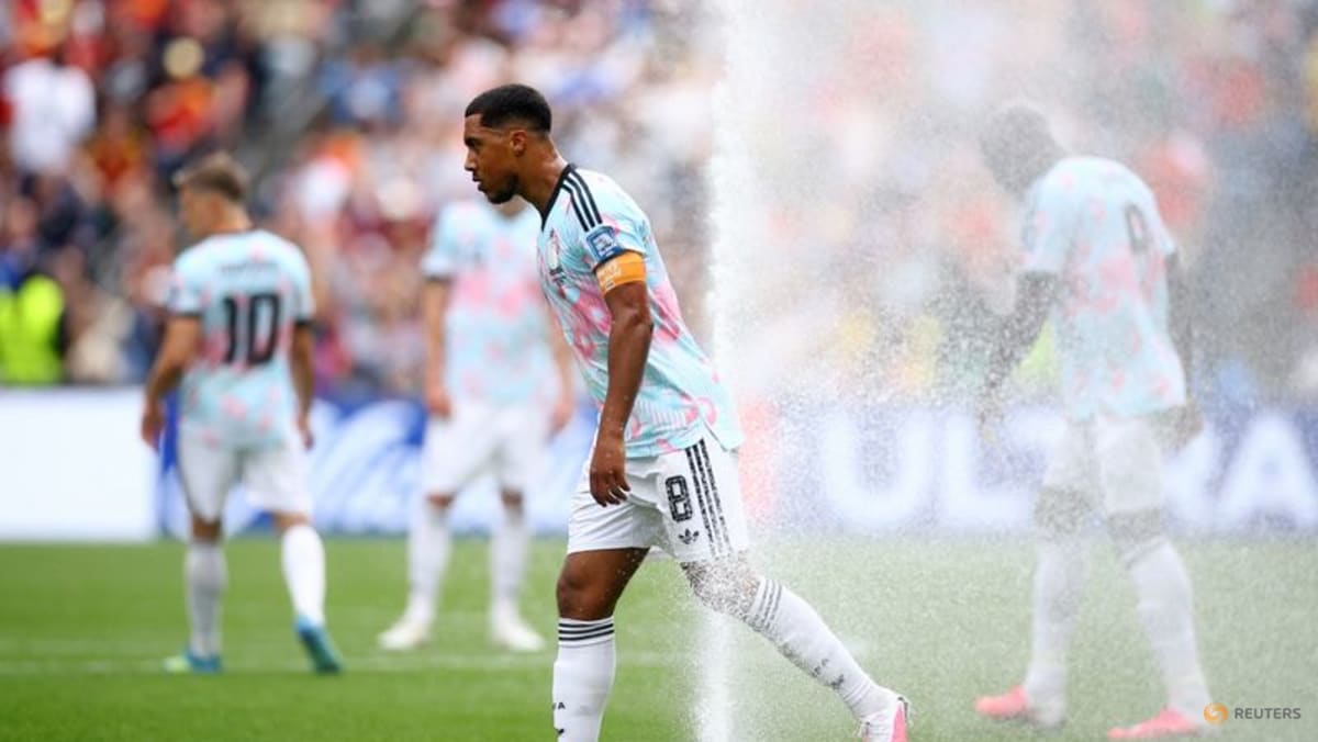 More water, less flow? Hydration breaks fuel debate as game rhythm put to the test