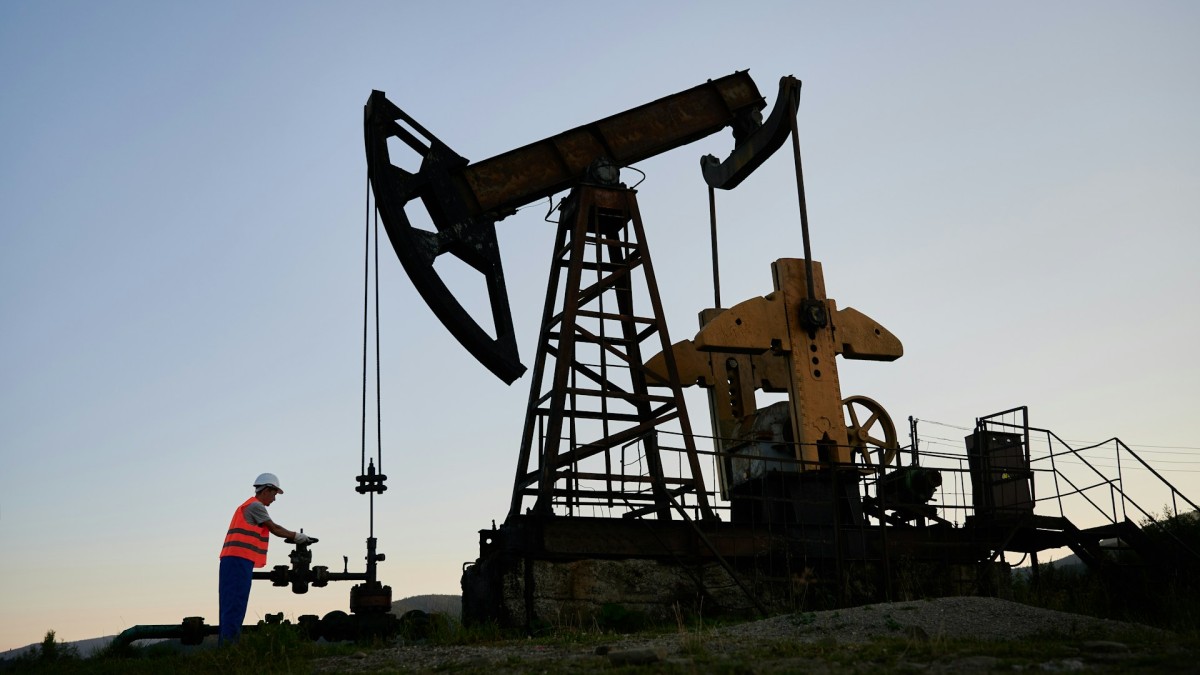 Citi: Oil Could Sink to $60 as Hormuz Traffic Normalizes