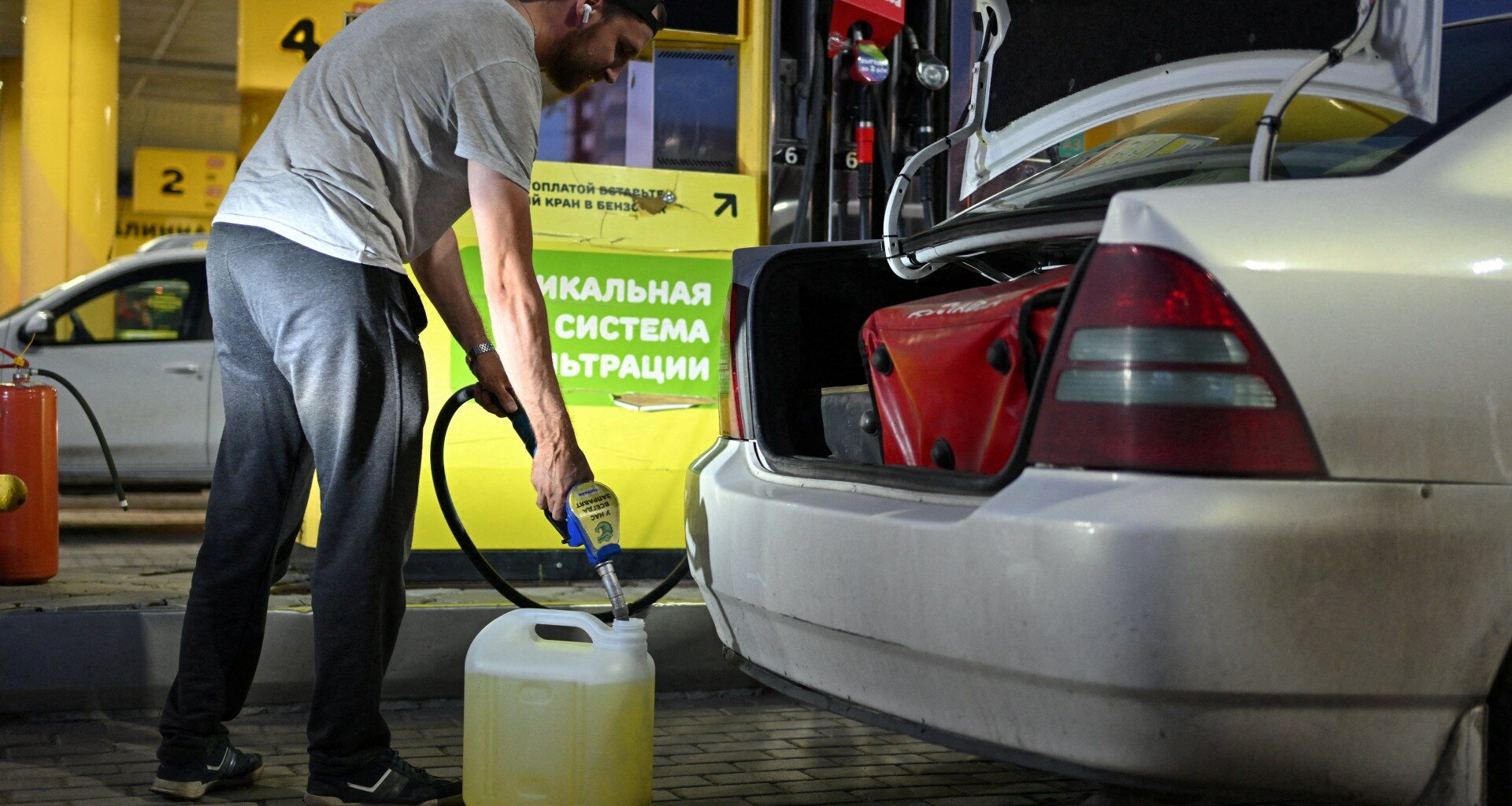 Ukraine chokes fuel to Crimea, Russian consumers, targeting military supply | Russia-Ukraine war News