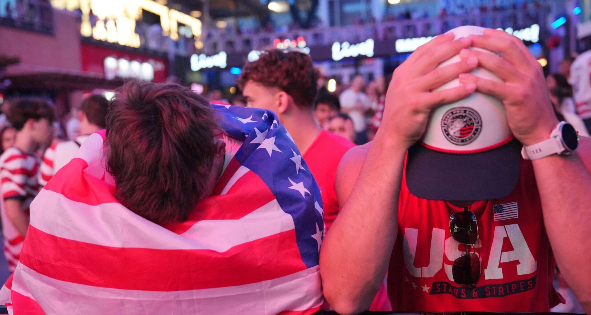 Fox announcer pleads with Americans to keep watching soccer