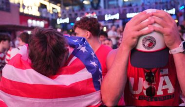Fox announcer pleads with Americans to keep watching soccer