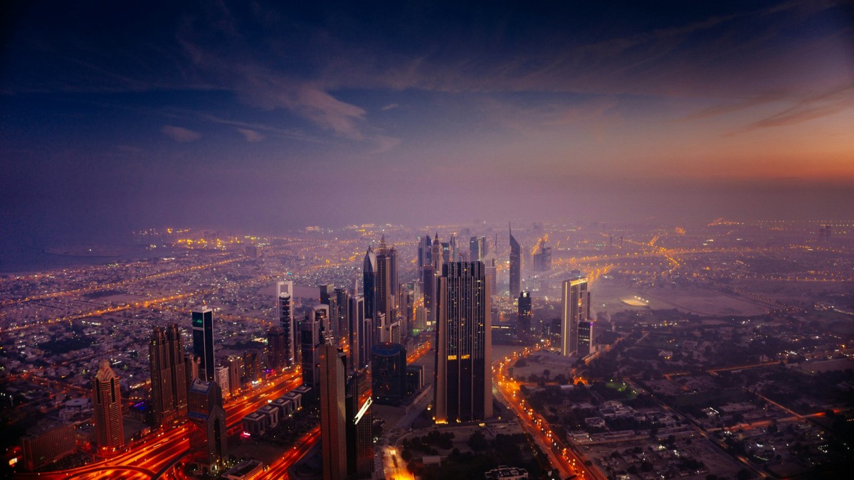 LNG Importers Seek Lower Qatar and UAE Prices as War Upends Deals