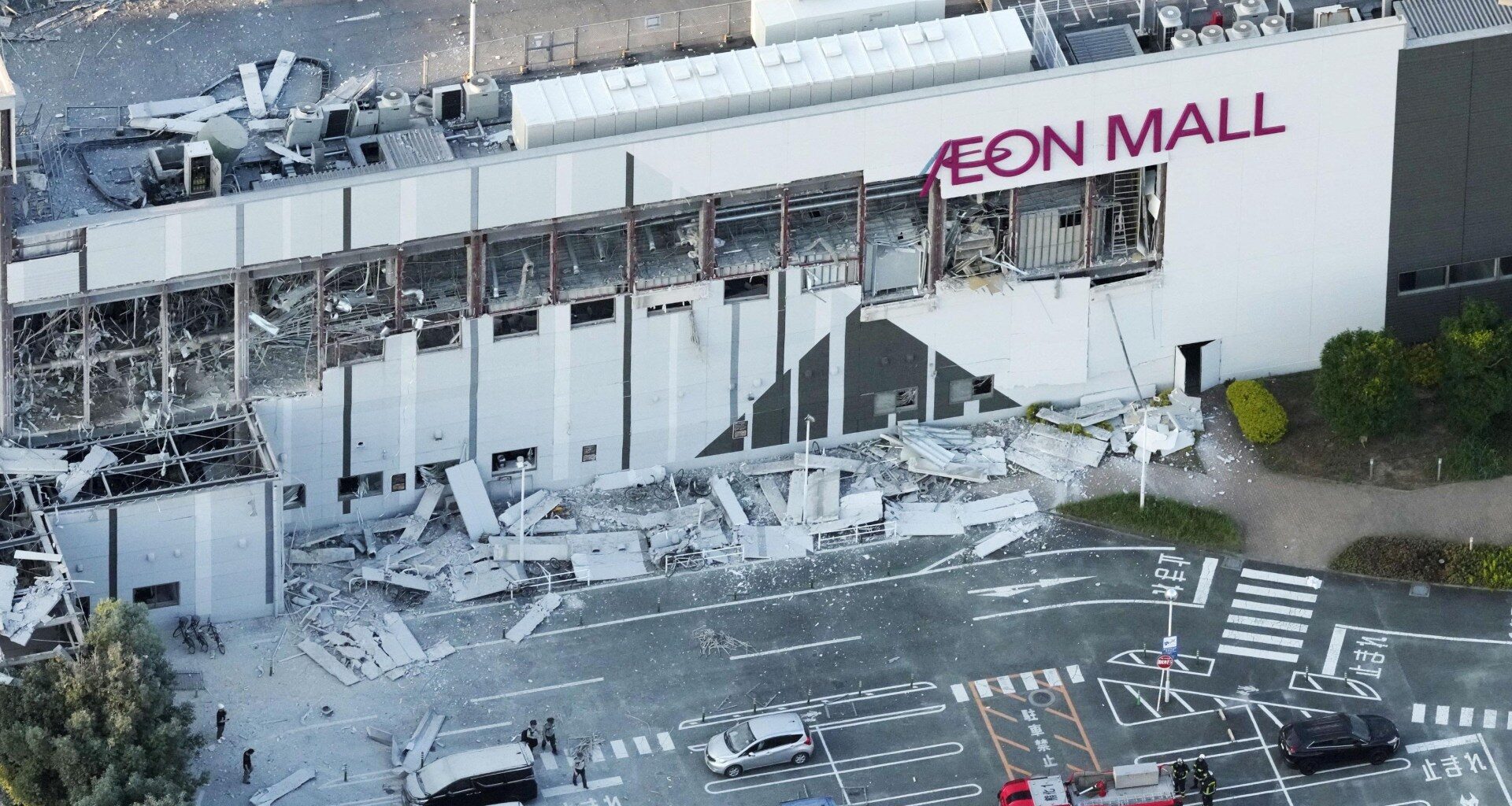 People feared dead in Japan after magnitude 7.1 quake causes blast at mall | Earthquakes News