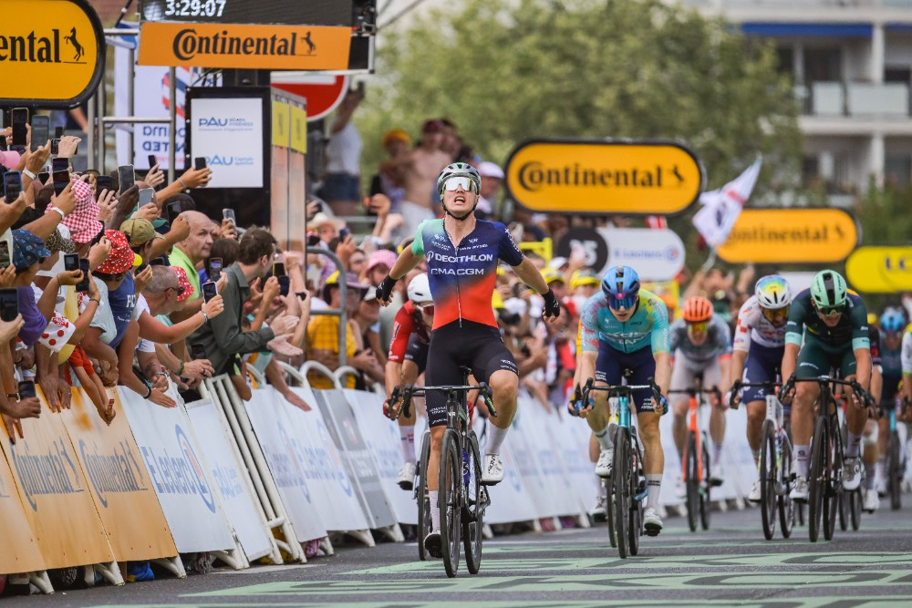 Olav Kooij (Decathlon CMA CGM) outkicked everyone in Stage 5 of the 2026 Tour de France. Photo: Charly Lopez/ASO