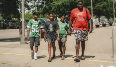 “I’m just Dad to them”: Hardrick treasures post-practice time with his kids