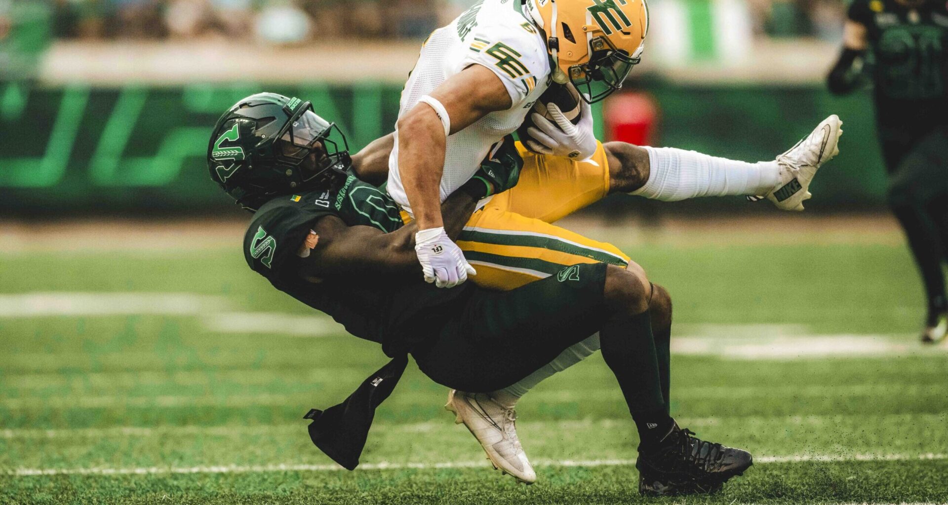 Elks edge Roughriders on emotional evening at Mosaic Stadium