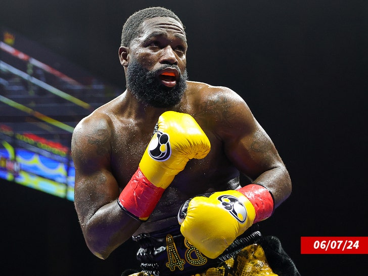 adrien broner getty 3