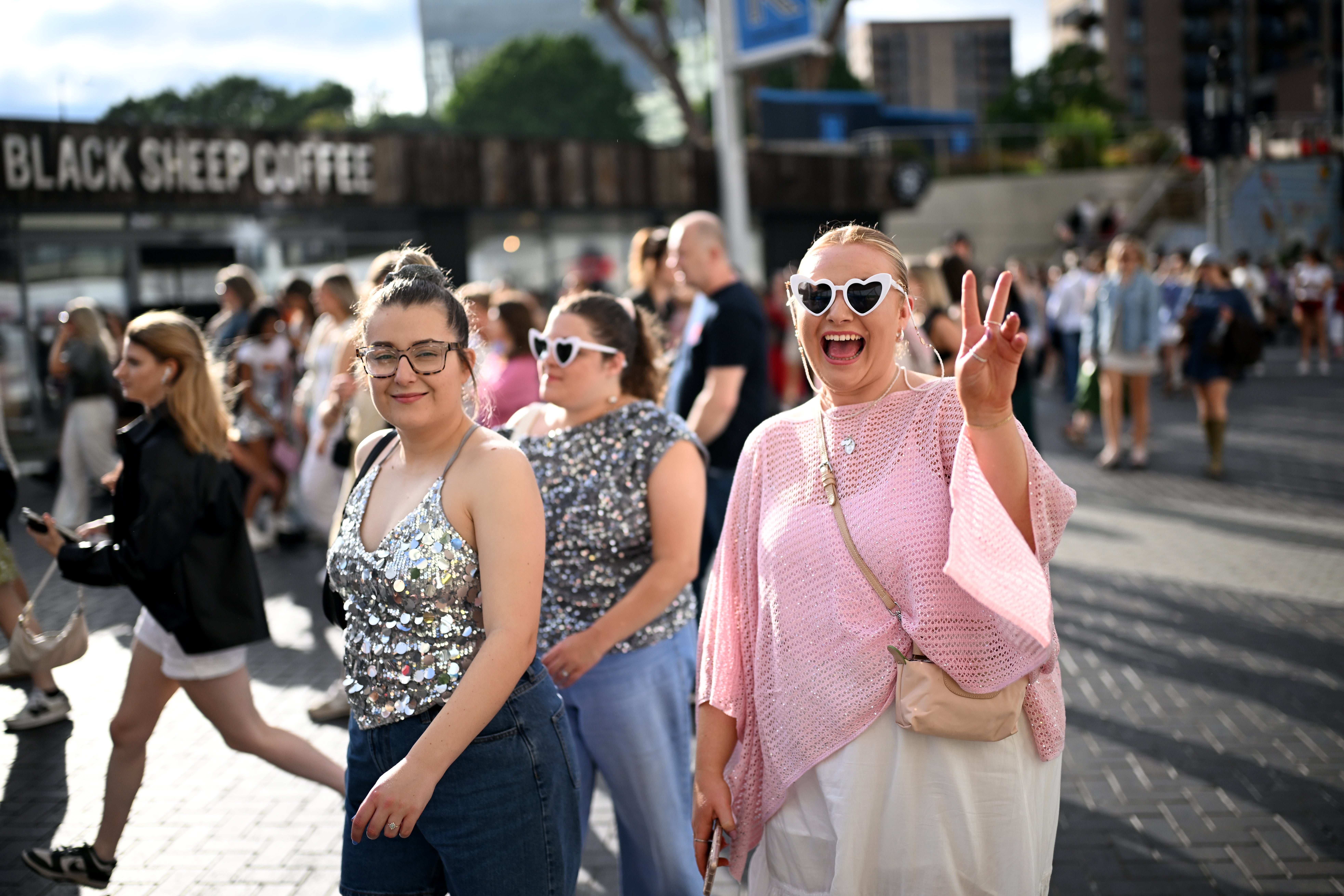 Styles’s fans attending one of his Wembley Stadium shows