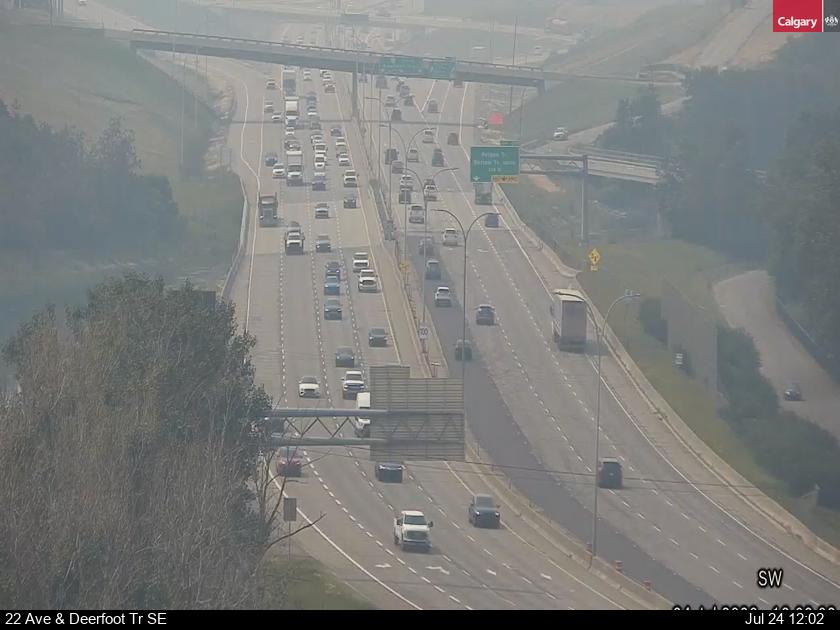 10+ : Calgary air quality suffers under thick wildfire smoke, precautions urged