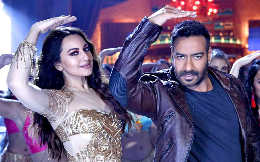 Sonakshi Sinha and Ajay Devgn in Total Dhamaal Sonakshi Sinha and Ajay Devgn in Total Dhamaal