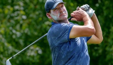 tony romo golf