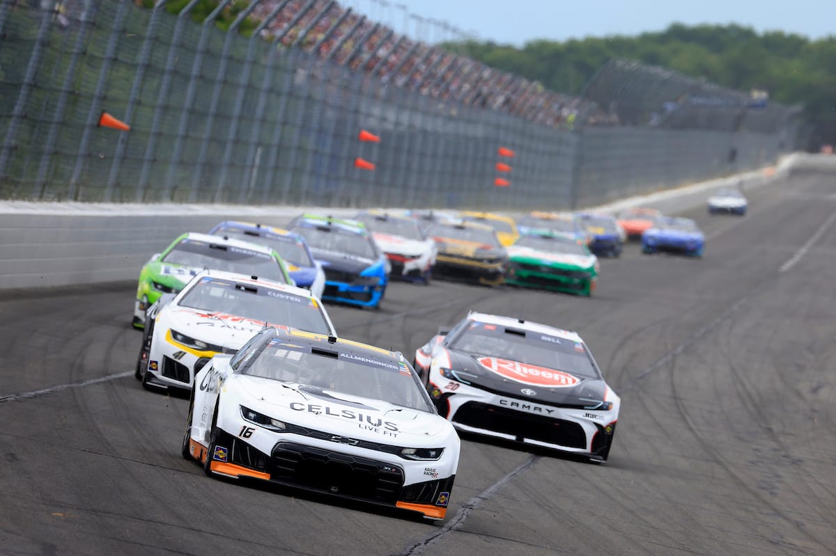 Credit: #16: AJ Allmendinger, Kaulig Racing, Celsius Chevrolet Camaro
