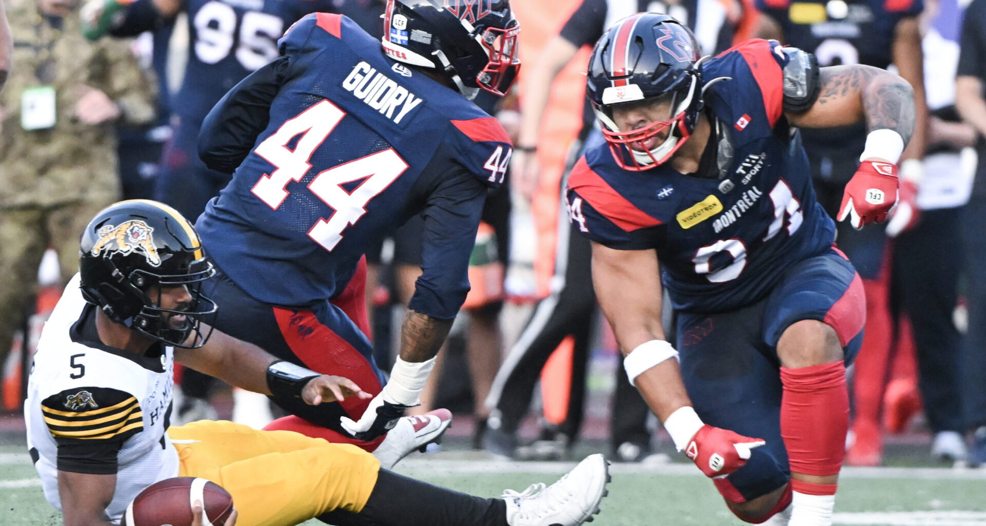 Alouettes rally in final three minutes to knock off Tiger-Cats 31-18