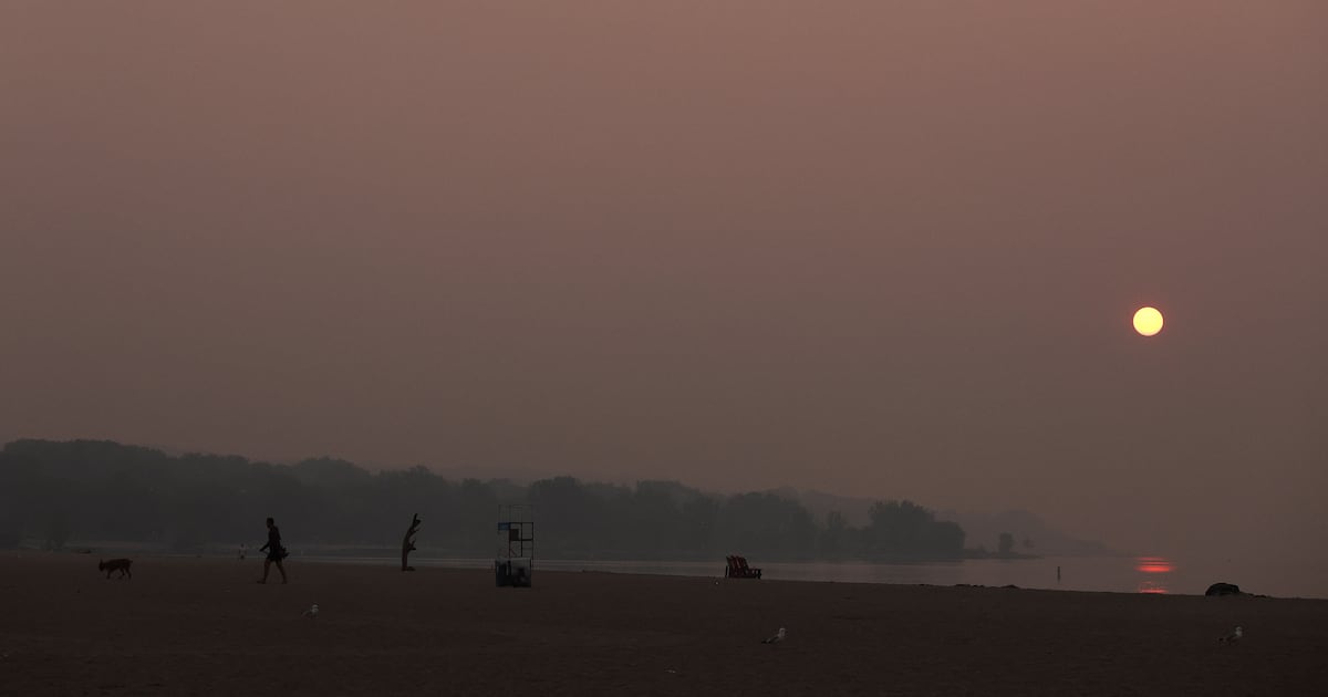 Smoke in Toronto: Poor air quality on Thursday due to Ontario wildfires