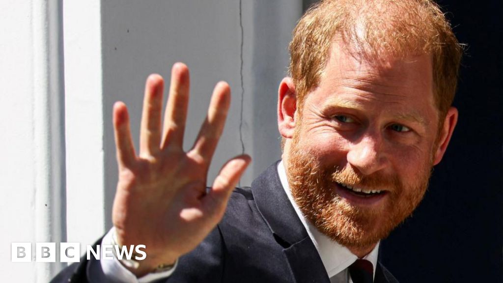 Prince Harry, Meghan and children visit King and Queen - BBC