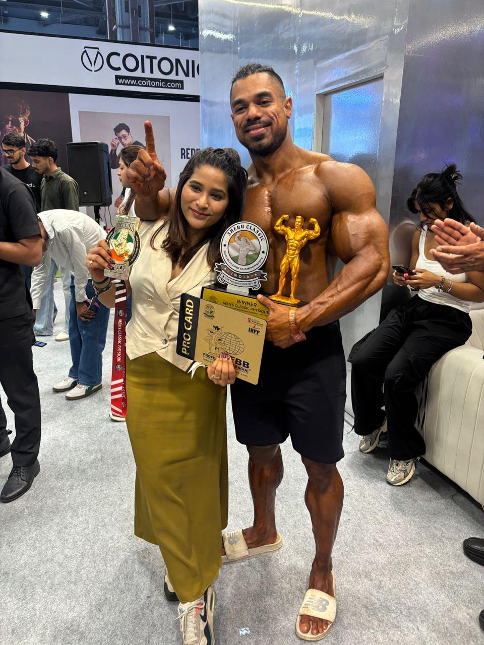India's Bodybuilder Mohan Vashisht Wins Gold, Earns International Federation of Bodybuilding and Fitness *(IFBB) Pro Card ||