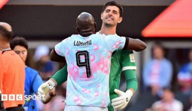 Romelu Lukaku hugs Thibaut Courtois after Belgium beat USA 4-1 in Seattle in the last 16 of the 2026 FIFA World Cup