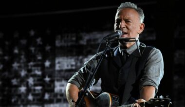Bruce Springsteen Says He's a 'Patriot' for Standing Up to Trump