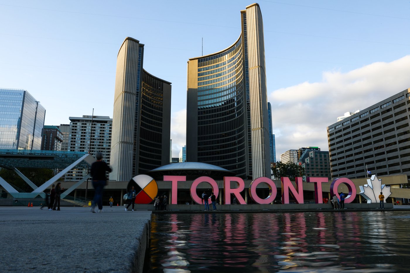 Residents seek moratorium on Toronto data centres, as Mississauga approves pause