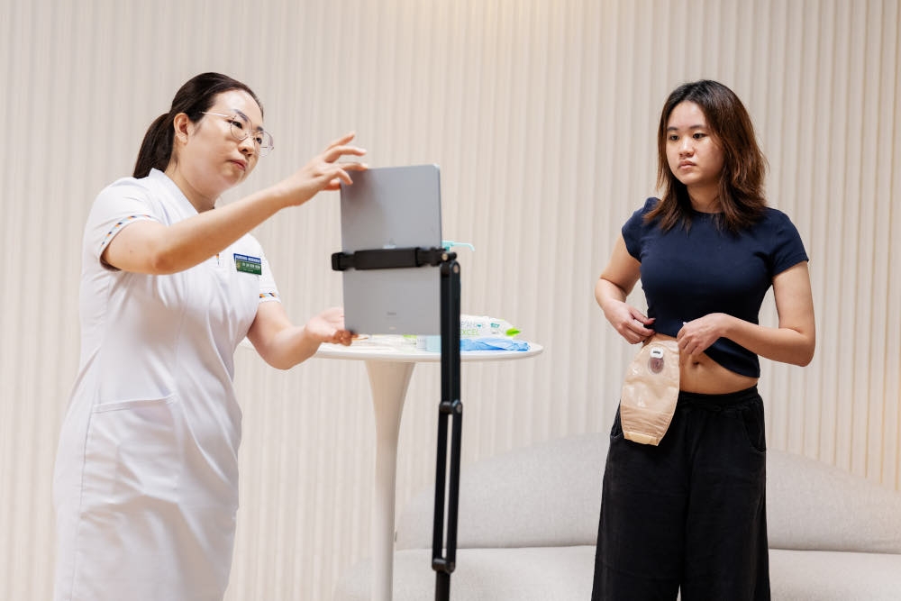 Blue Mirror uses AI to deliver easy, guided training for both health practitioners and patients. — Picture courtesy of Apple