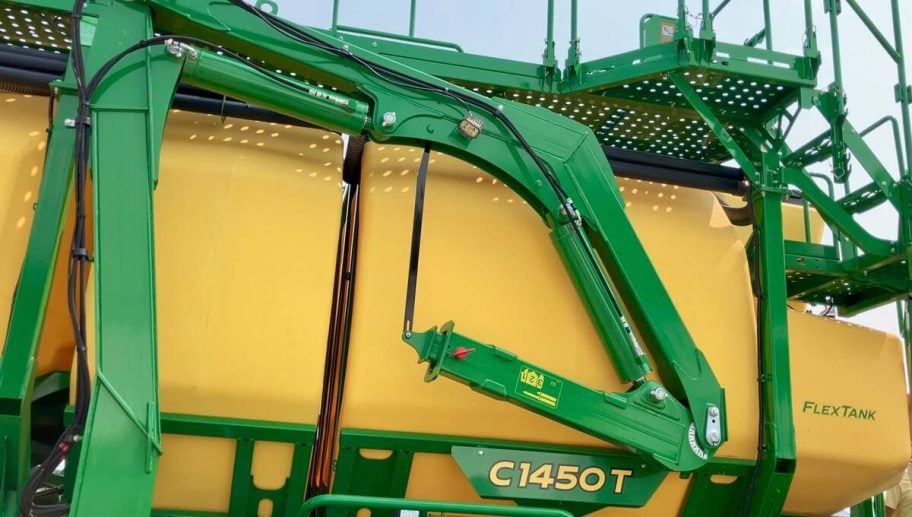 The EZLift arm on the C1450T air cart. Photo: Greg Berg