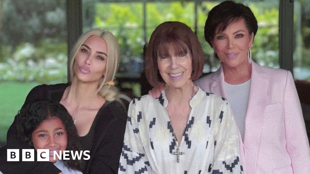 Mary Jo, mother of Kardashian matriarch Kris Jenner, dies aged 91 - BBC