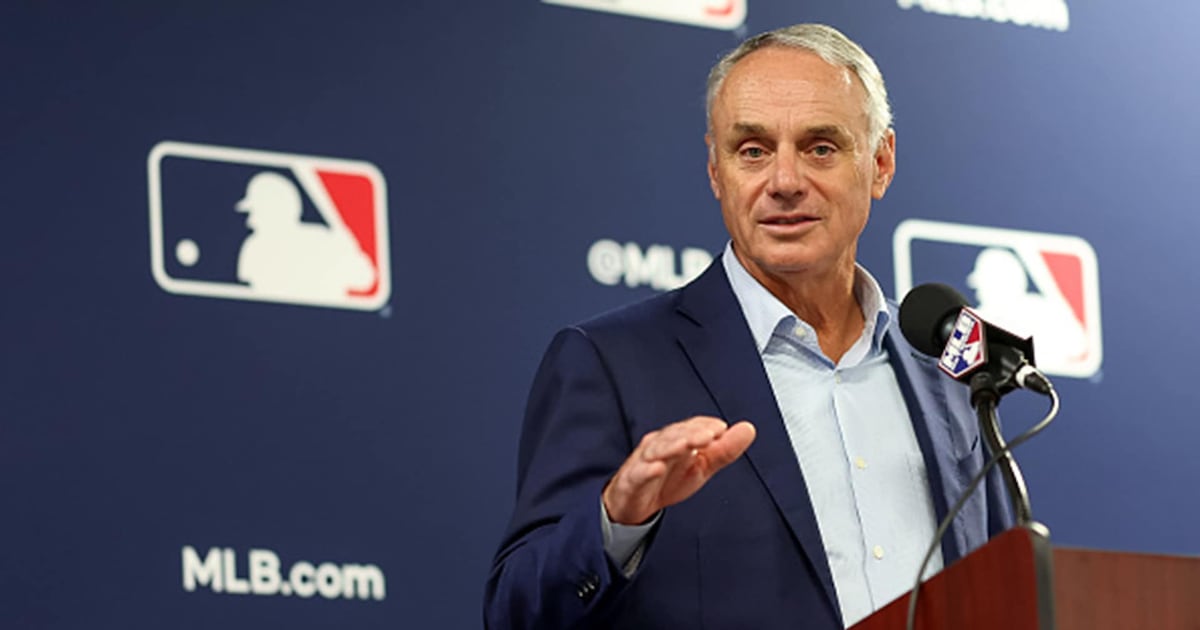 MLB commissioner refutes MLBPA criticism of salary cap ads