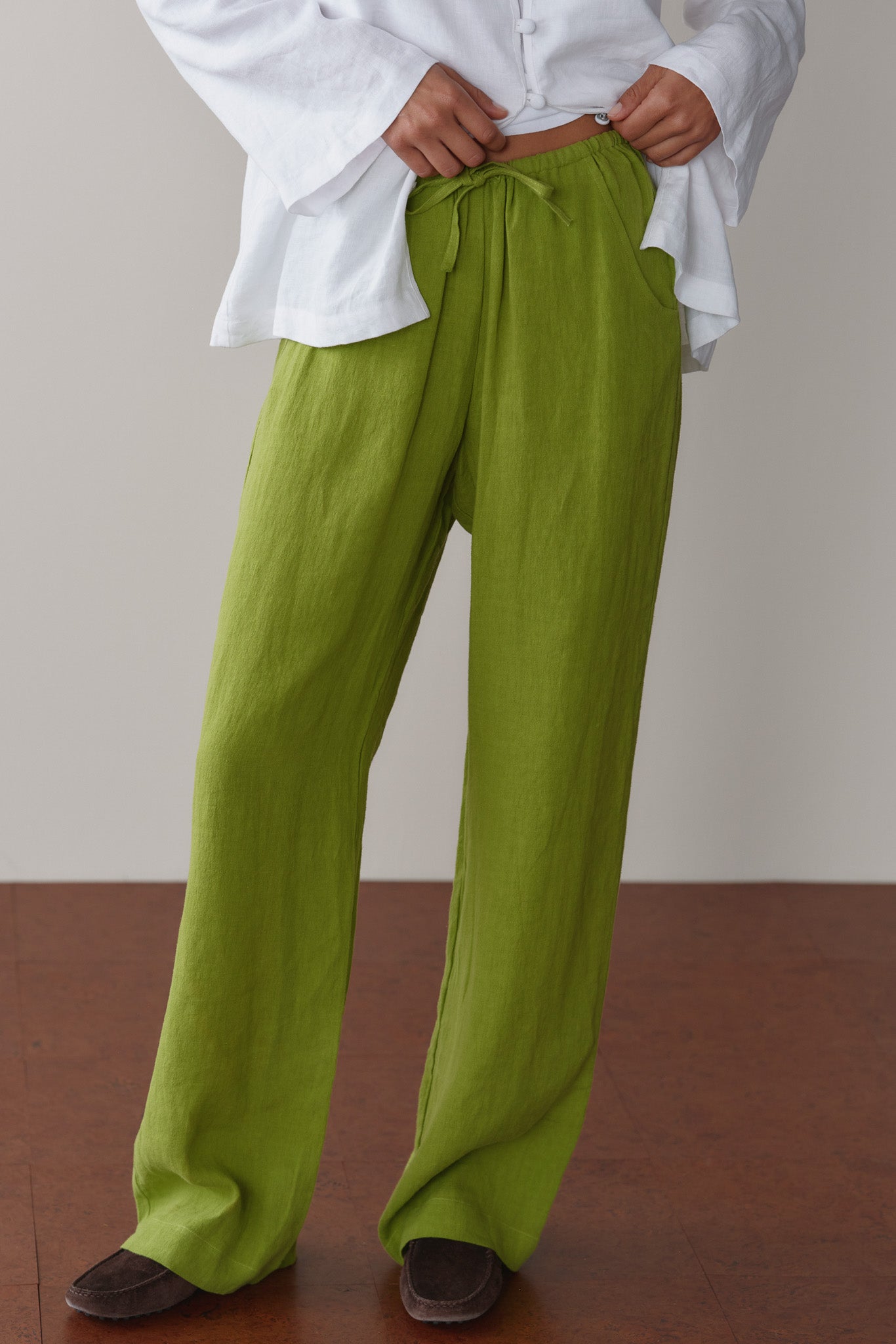 DONNI. The Linen Drawstring Pant