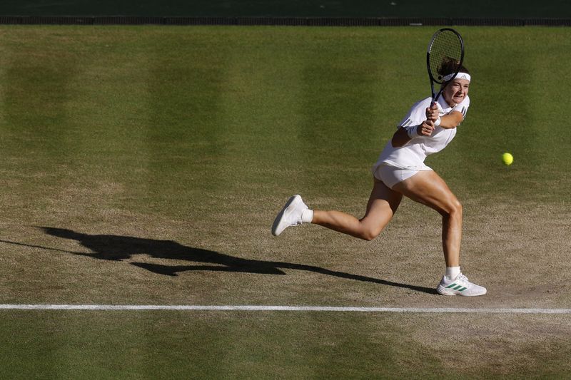 Tennis: Tennis-Wimbledon finalist Muchova to miss Canadian Open after minor surgery