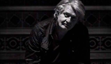 Canadian rock icon Tom Cochrane will headline the entertainment at Canada&rsquo;s Great Kitchen Party in Oak Bay on Sept. 29. (Photo courtesy of Brink Events)