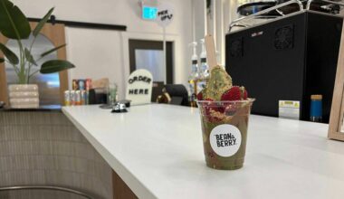 Bean and Berry in White Rock (Grace McLeod/Peace Arch News)